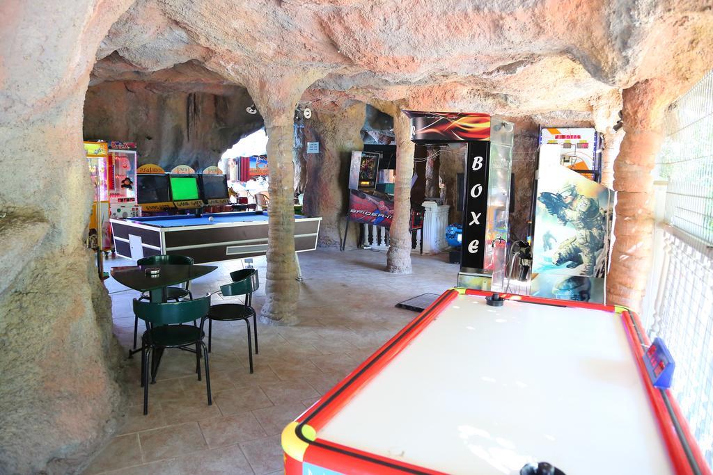 大水族馆公寓式酒店 马尔马里斯 外观 照片