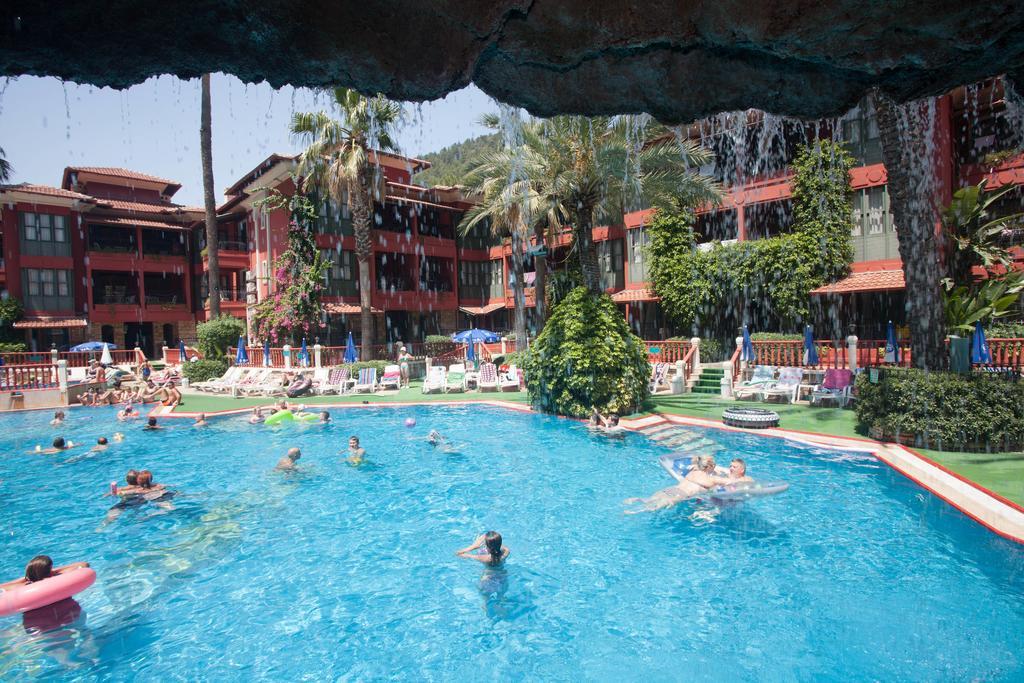 大水族馆公寓式酒店 马尔马里斯 外观 照片